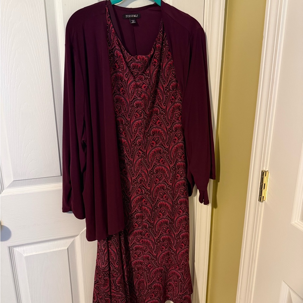 Roz & Ali Burgundy Paisley Maxi Dress with Matching Cardigan